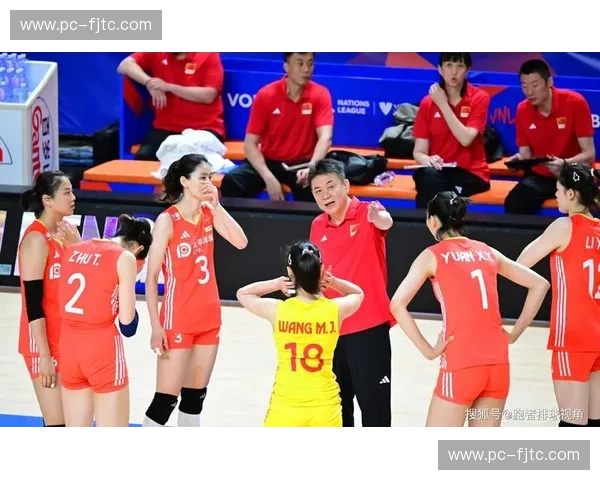 巅峰对决的艺术：当“东方长城”遇见“地中海飓风”，中意女排的宿命缠斗